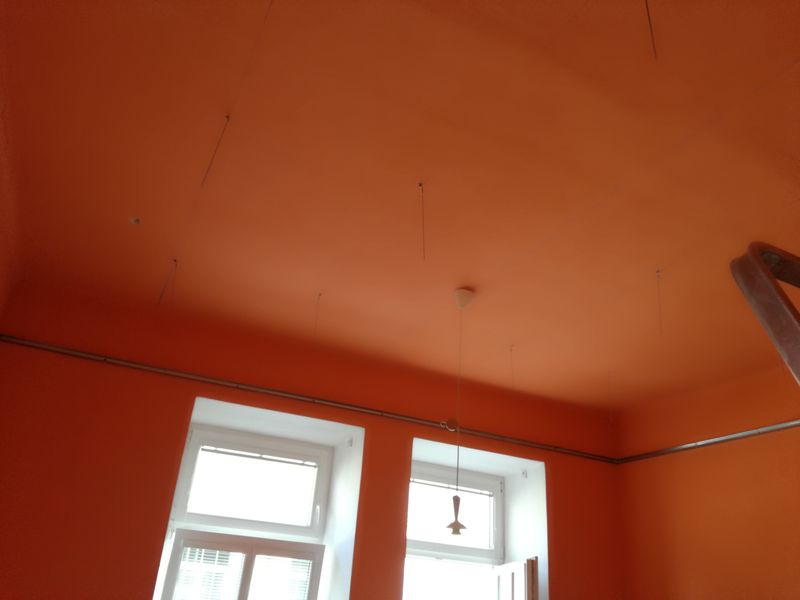 Snižování stropů sádrokartonem